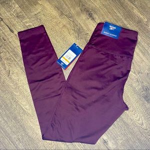 NWT Reebok purple skinny leggings